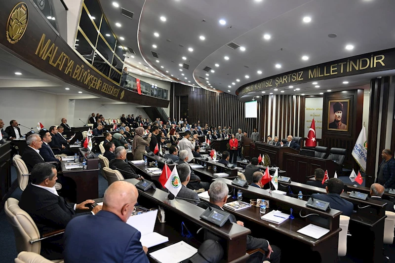 Büyükşehir Belediyesi üçüncü dönemin ilk meclis toplantısını gerçekleştirildi 