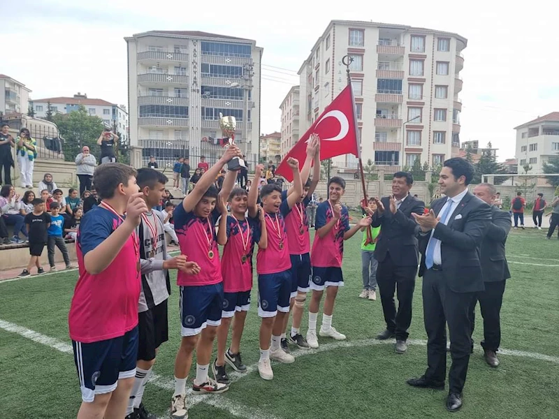 Sınıflar Arası Futsal Turnuvası Final maçı oynandı 