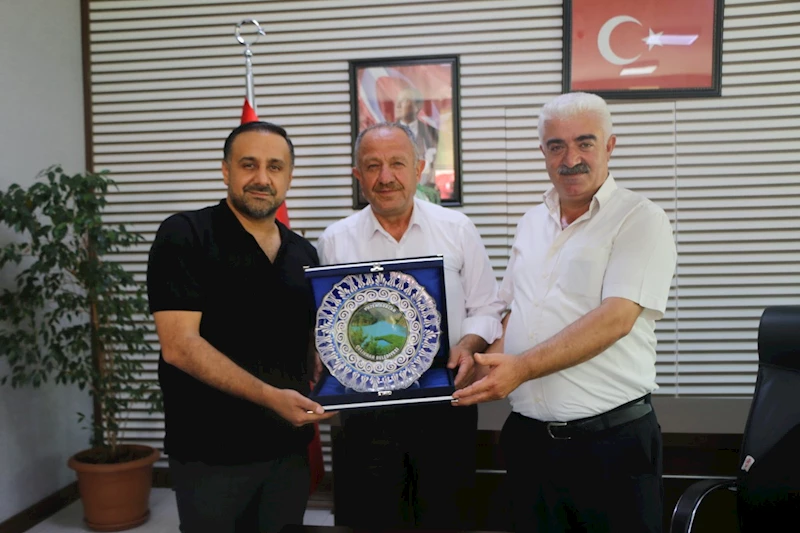  CHP heyetinden Çelikhan Belediye Başkanı Şahin’e hayırlı olsun ziyareti 