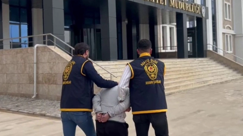 Antalya’da aranan şahıs Adıyaman’da yakalandı 