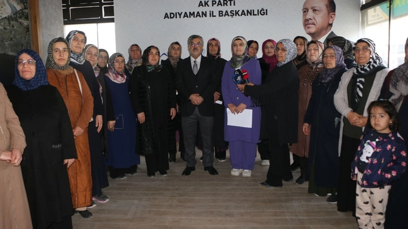 AK Parti Adıyaman İl Kadın Kolları: ‘Kadına yönelik şiddet asla kabul edilemez bir insanlık suçudur’  - Videolu Haber