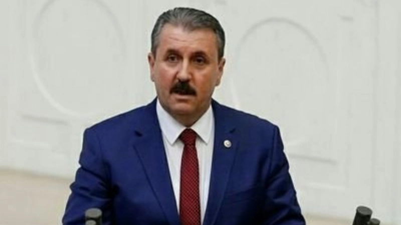 BBP Lideri Destici’den MHP’ye yanıt: ‘PKK’nın meşrulaştırılmasına itiraz edenler suçlanıyor’ 