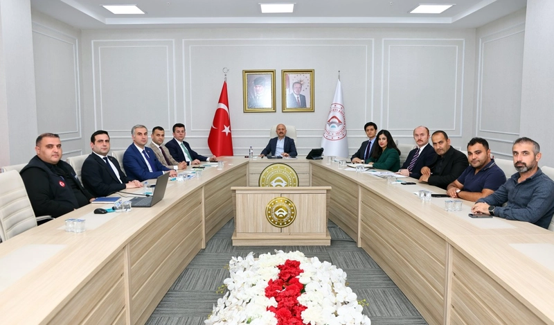 Adıyaman’da kalıcı deprem konutları ve altyapı çalışmaları masaya yatırıldı 