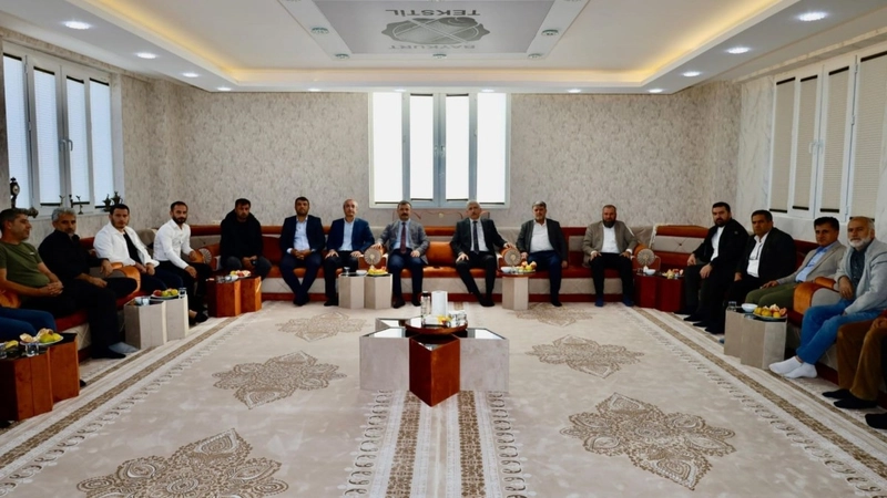 Başkan Hallaç, OSB Sanayi Sitesi esnafıyla bir araya geldi 