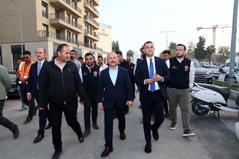 Vali Osman Varol, esnafları ziyaret etti 