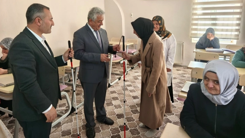İl Müftüsü Mevlüt Haliloğlu’ndan Görme Engelliler Kur
