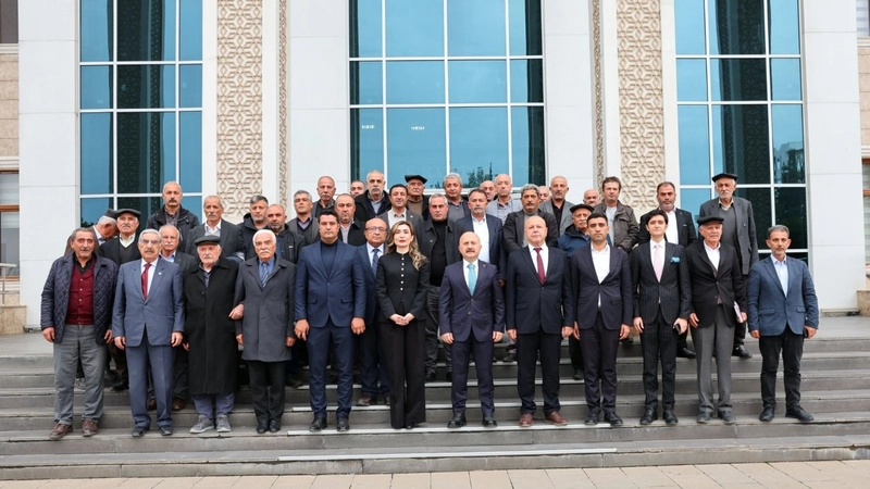 Vali Varol, Alevi kanaat önderleri ve Cemevi başkanlarıyla buluştu 