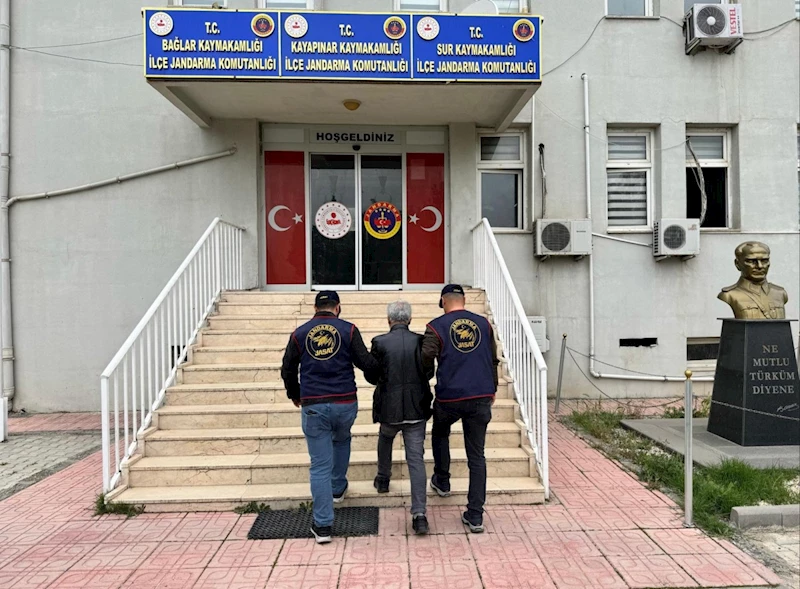 Cinayet suçlarından aranan 2 hükümlü yakalandı 
