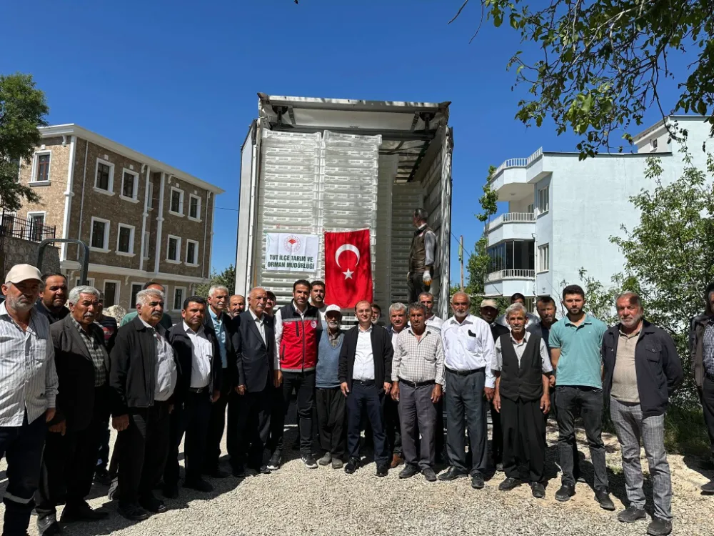 Tut’ta çiftçilere İncir Kereveti dağıtımı yapıldı