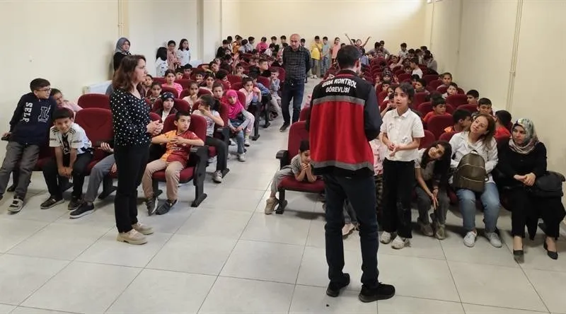 Öğrenciler gıda konusunda bilgilendirildi