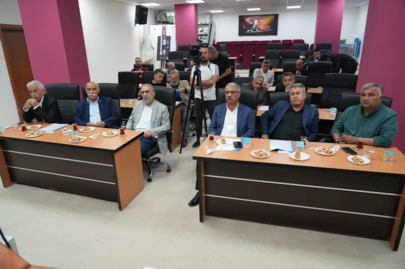 Esnaf temsilcileri sorunlarını Tutdere’ye iletti 