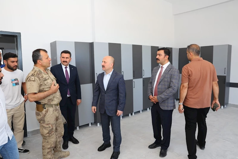 Vali Varol Kahta’daki eğitim yatırımlarını inceledi