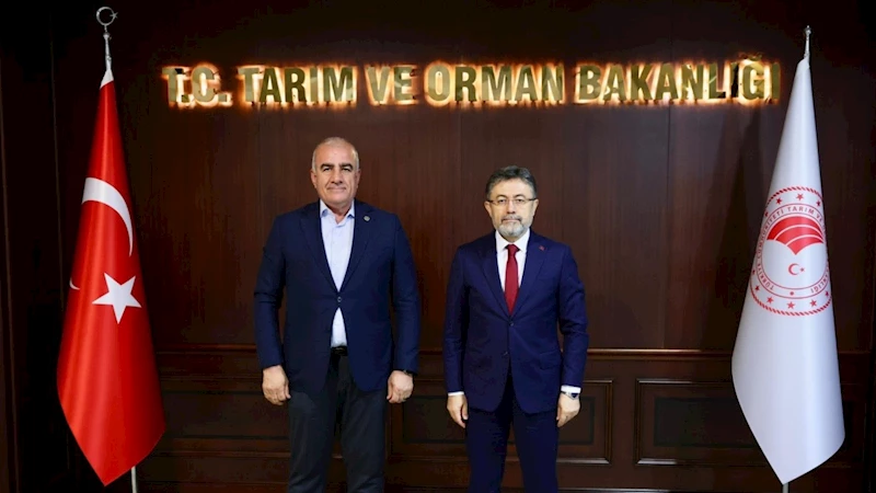 Milletvekili Hüseyin Özhan, Bakan İbrahim Yumaklı’yı  ziyaret etti  