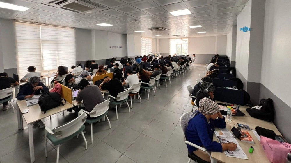 AKEM’de yeni dönem hazırlıkları tamamlandı: 170 öğrenci YKS kurslarına kayıt yaptırdı  - Videolu Haber